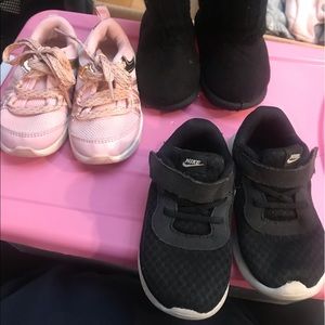3 pairs baby shoes